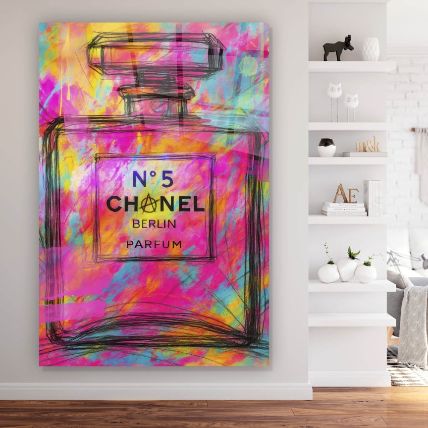 Acrylglasbild Abstrakter Flacon eines Luxusparfums Hochformat