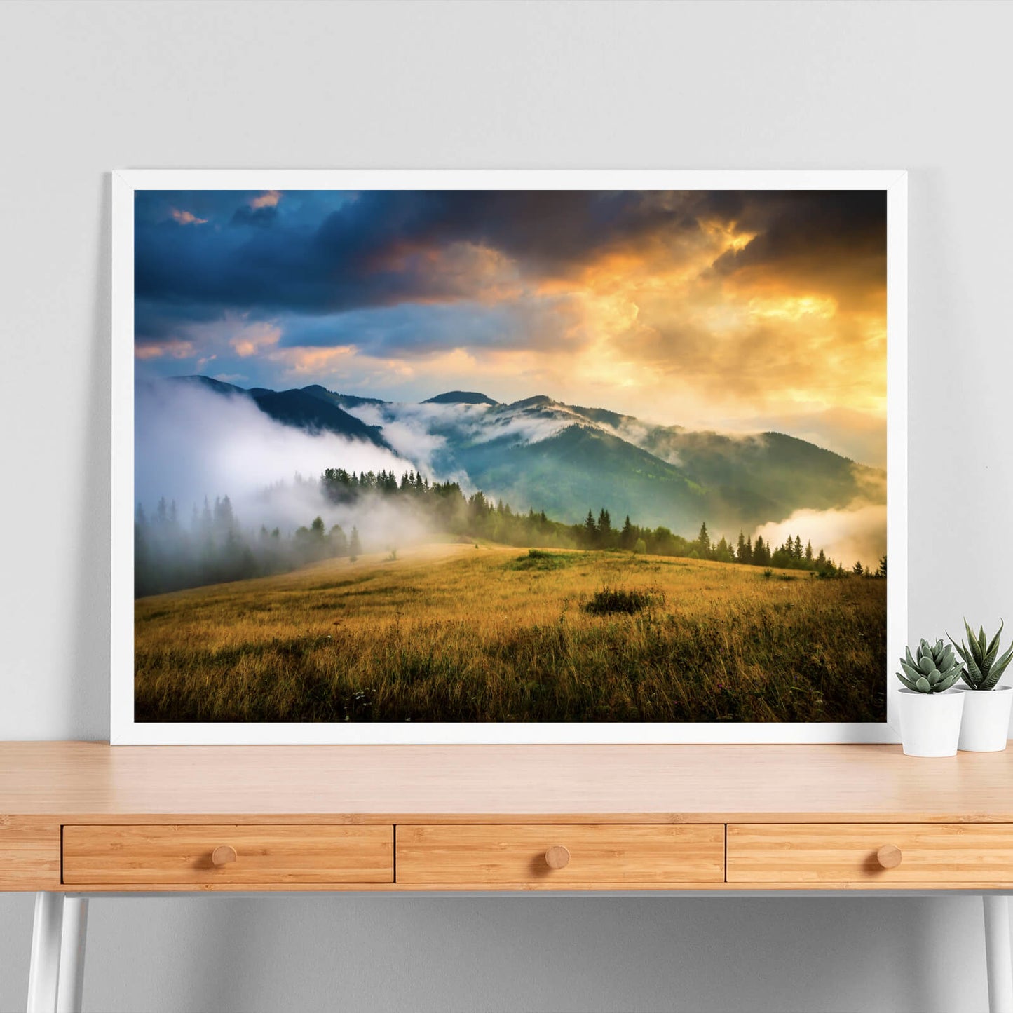 Poster Berge in Wolken Querformat