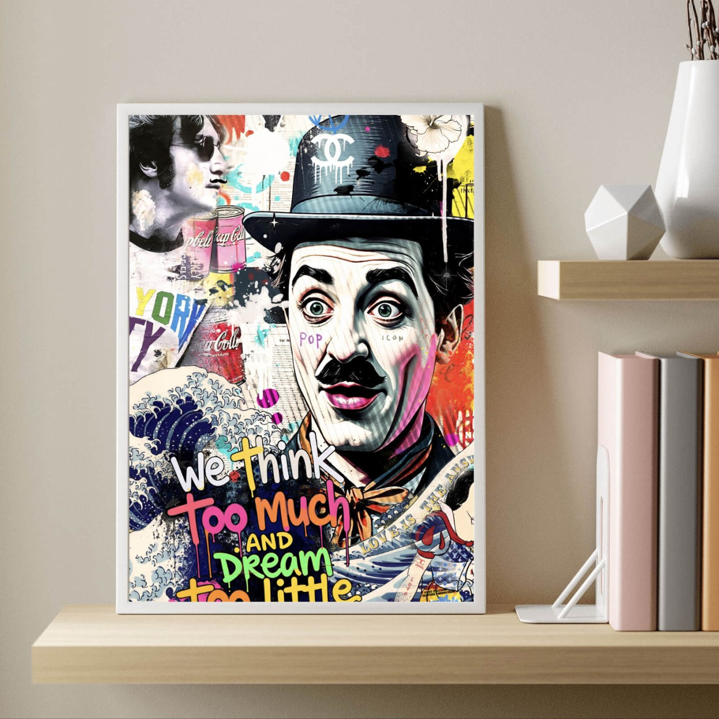 Poster Bunte Illustration mit Comic Figuren Hochformat