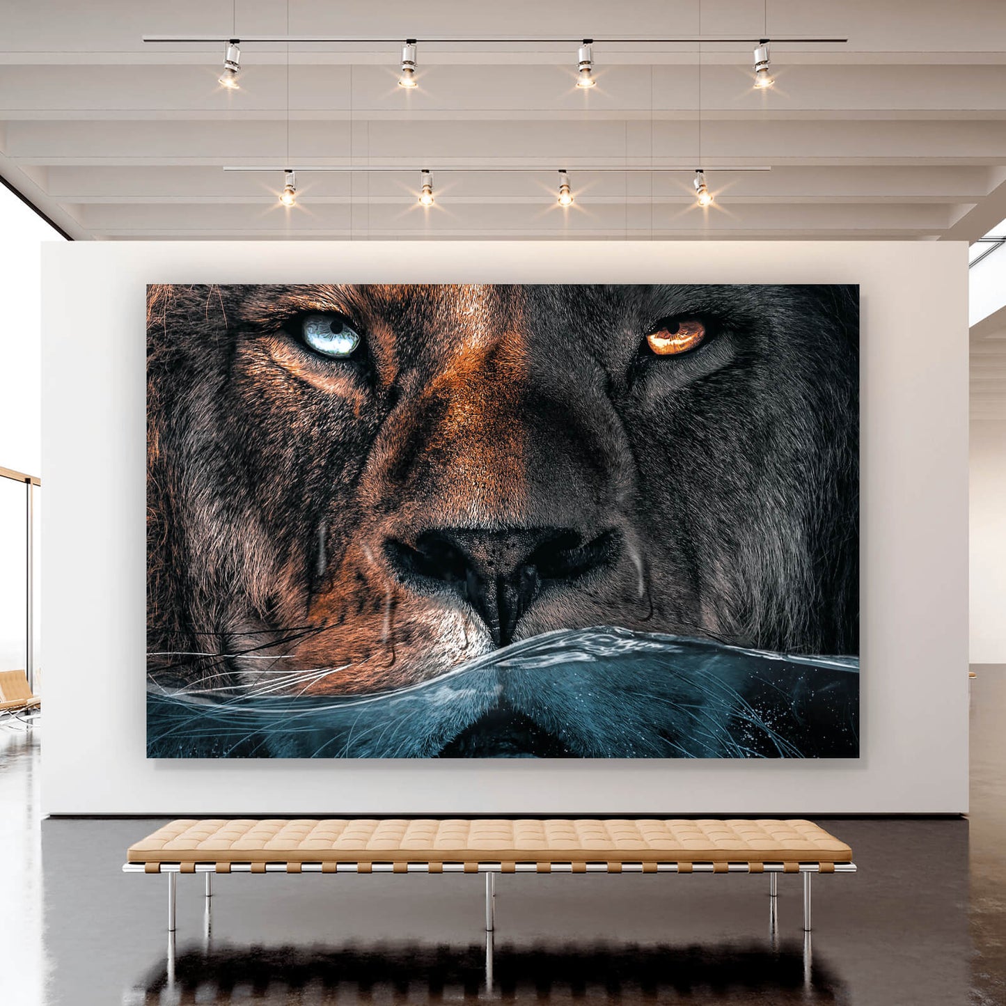 Leinwandbild Löwe unter Wasser Querformat