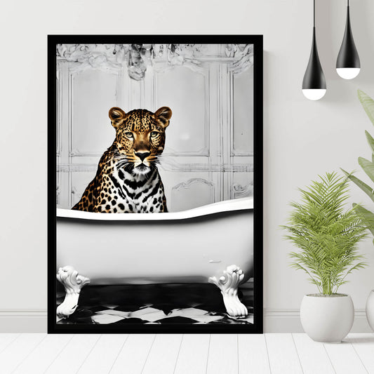 Poster Leopard in der Badewanne Hochformat
