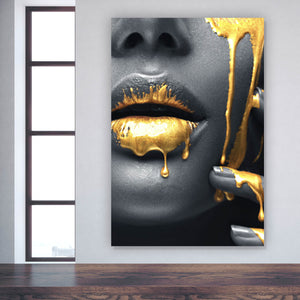 Leinwandbild Goldene Lippen Hochformat